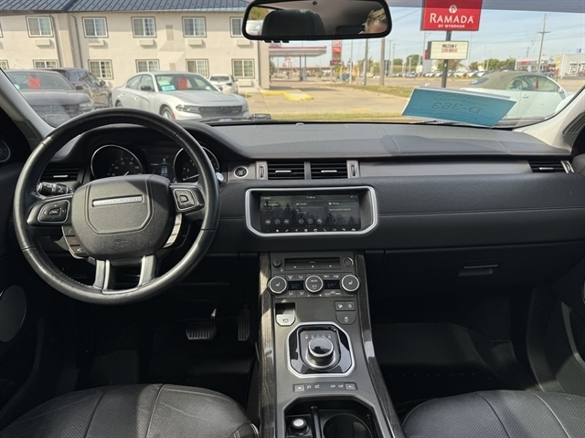 Land Rover Range Rover Evoque 5 Door SE 2018 Land Rover Range Rover Evoque 5 Door SE 2018