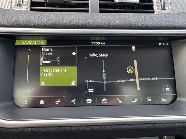 Land Rover Range Rover Evoque 5 Door SE 2018 Land Rover Range Rover Evoque 5 Door SE 2018