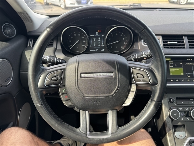 Land Rover Range Rover Evoque 5 Door SE 2018 Land Rover Range Rover Evoque 5 Door SE 2018