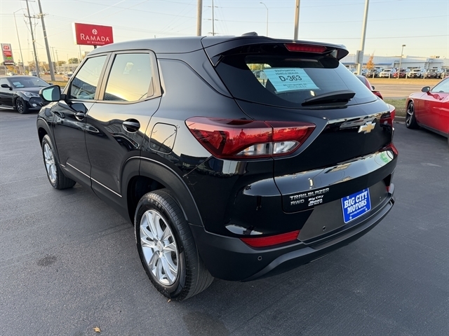 Chevrolet TrailBlazer AWD 4dr LS 2021 Chevrolet TrailBlazer AWD 4dr LS 2021