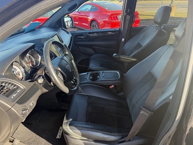 Dodge Grand Caravan 4dr Wgn SXT Plus 2015 Dodge Grand Caravan 4dr Wgn SXT Plus 2015