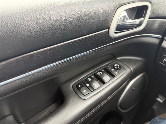 Jeep Grand Cherokee Summit 4x4 2021 Jeep Grand Cherokee Summit 4x4 2021