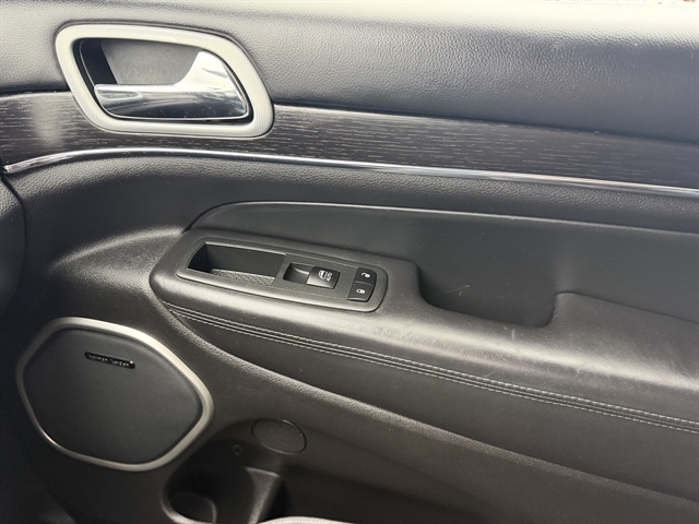 Jeep Grand Cherokee Summit 4x4 2021 Jeep Grand Cherokee Summit 4x4 2021