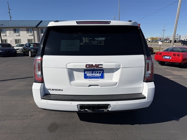 GMC Yukon 4WD 4dr SLE 2016 GMC Yukon 4WD 4dr SLE 2016