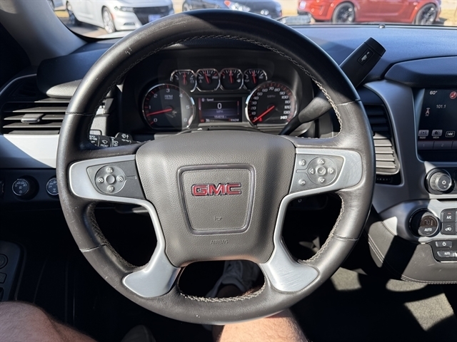 GMC Yukon 4WD 4dr SLE 2016 GMC Yukon 4WD 4dr SLE 2016