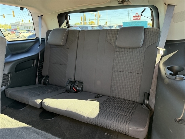 GMC Yukon 4WD 4dr SLE 2016 GMC Yukon 4WD 4dr SLE 2016