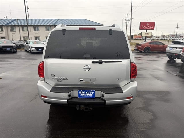 Nissan Armada 4WD 4dr Platinum 2015 Nissan Armada 4WD 4dr Platinum 2015