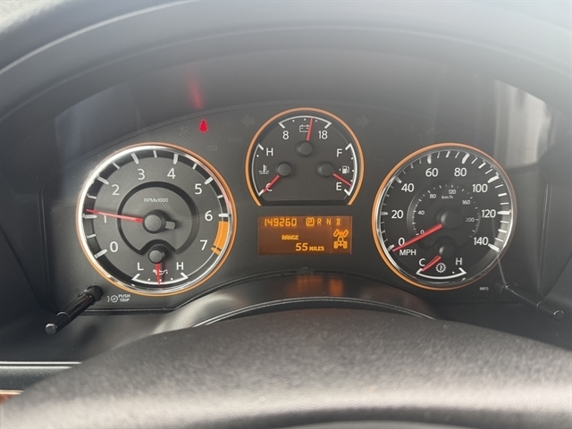 Nissan Armada 4WD 4dr Platinum 2015 Nissan Armada 4WD 4dr Platinum 2015