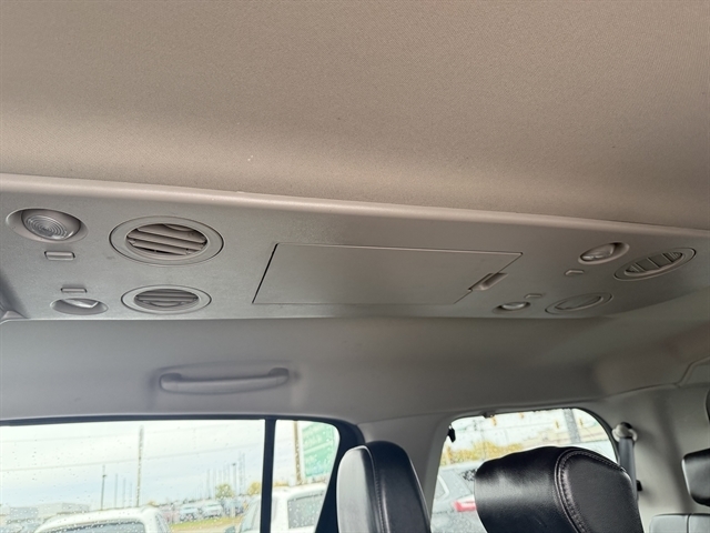 Nissan Armada 4WD 4dr Platinum 2015 Nissan Armada 4WD 4dr Platinum 2015