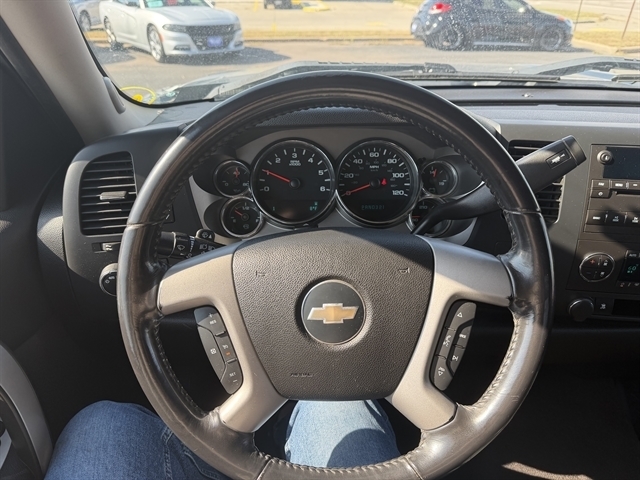 Chevrolet Silverado 1500 4WD Ext Cab 143.5" LT 2009 Chevrolet Silverado 1500 4WD Ext Cab 143.5" LT 2009