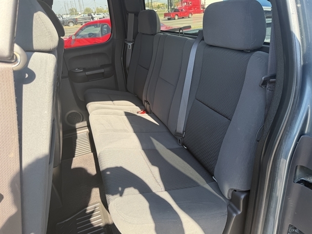 Chevrolet Silverado 1500 4WD Ext Cab 143.5" LT 2009 Chevrolet Silverado 1500 4WD Ext Cab 143.5" LT 2009