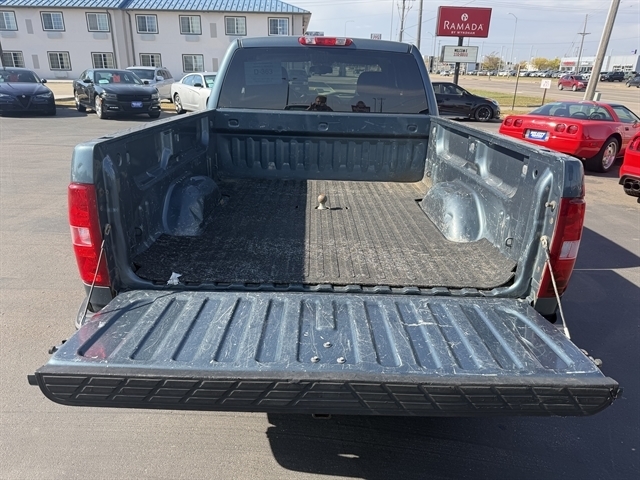 Chevrolet Silverado 1500 4WD Ext Cab 143.5" LT 2009 Chevrolet Silverado 1500 4WD Ext Cab 143.5" LT 2009