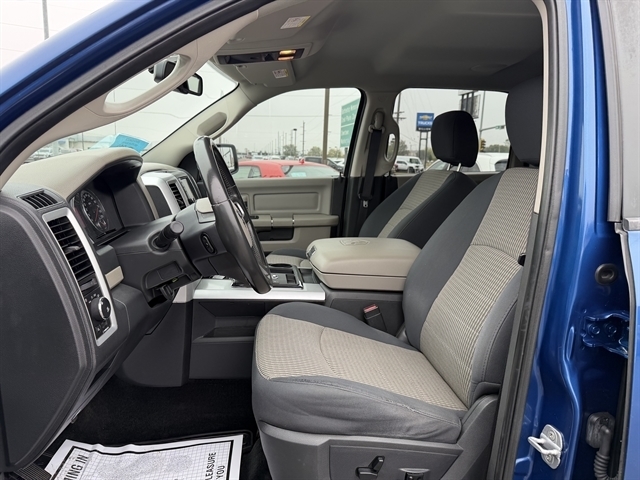 RAM 1500 4WD Crew Cab 140.5" Outdoorsman 2011 RAM 1500 4WD Crew Cab 140.5" Outdoorsman 2011