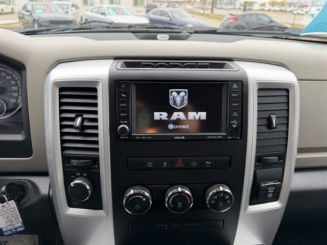 RAM 1500 4WD Crew Cab 140.5" Outdoorsman 2011 RAM 1500 4WD Crew Cab 140.5" Outdoorsman 2011