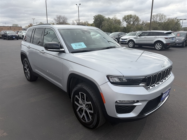 Jeep Grand Cherokee Limited 4x4 2024 Jeep Grand Cherokee Limited 4x4 2024