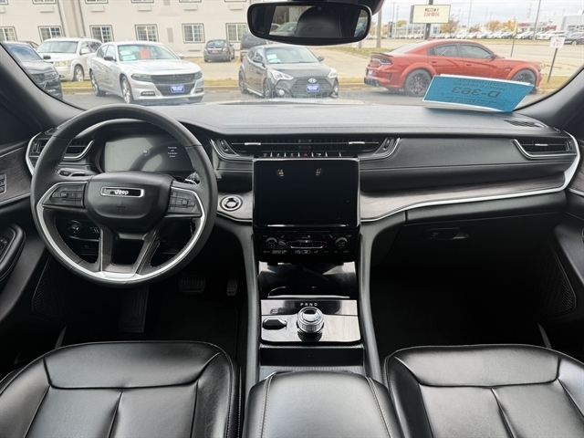 Jeep Grand Cherokee Limited 4x4 2024 Jeep Grand Cherokee Limited 4x4 2024