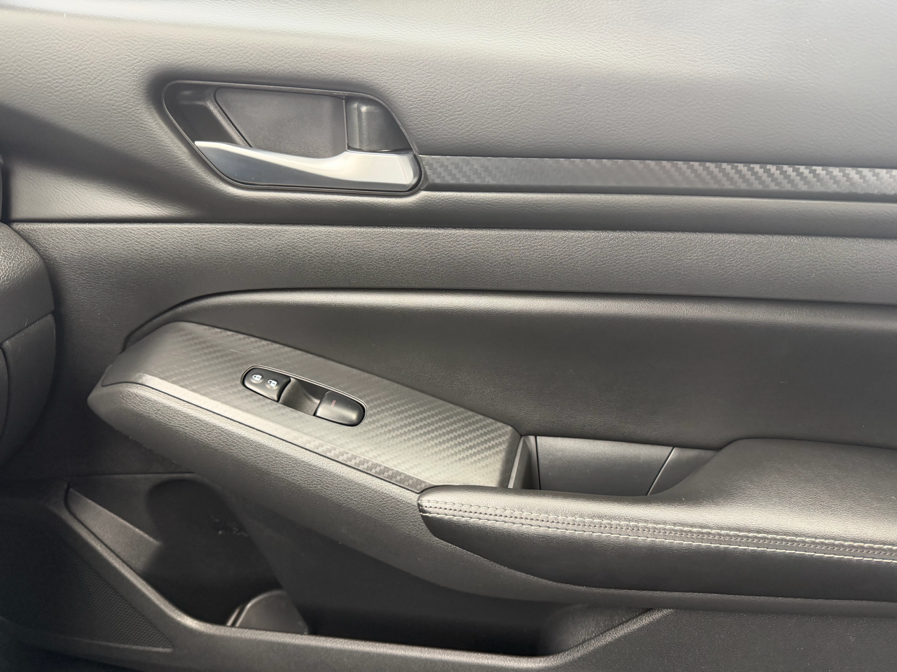 Nissan Altima 2.5 SV Sedan 2024 Nissan Altima 2.5 SV Sedan 2024