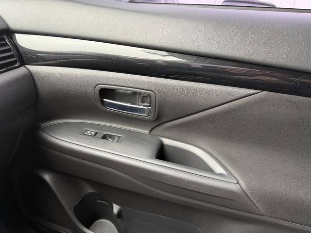 Mitsubishi Outlander SEL S-AWC 2020 Mitsubishi Outlander SEL S-AWC 2020