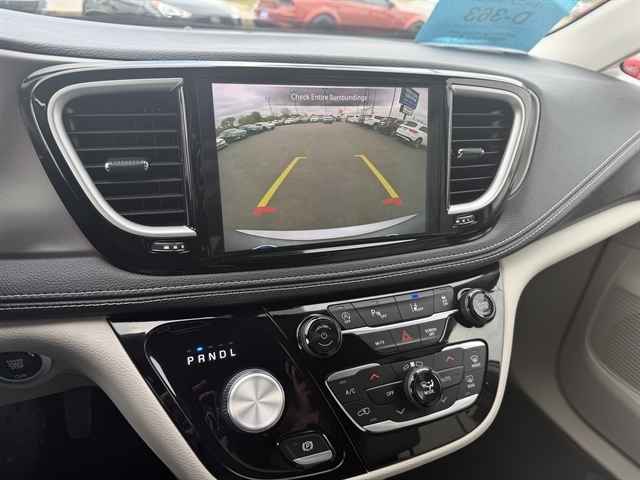 Chrysler Pacifica Touring L AWD 2021 Chrysler Pacifica Touring L AWD 2021