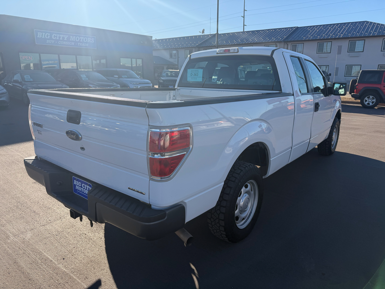 Ford F-150 2WD SuperCab 145" XL 2014