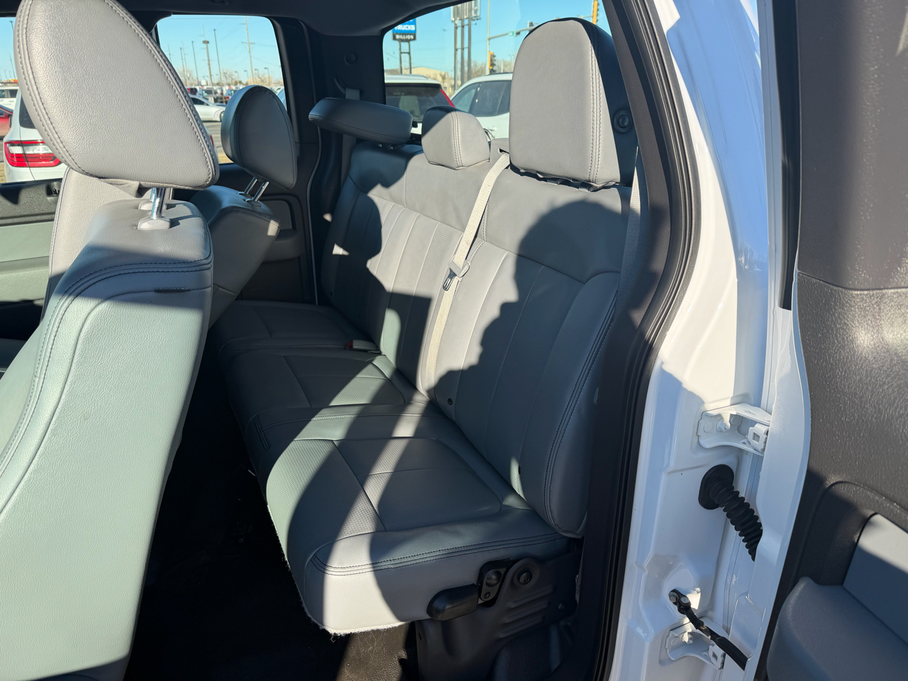 Ford F-150 2WD SuperCab 145" XL 2014