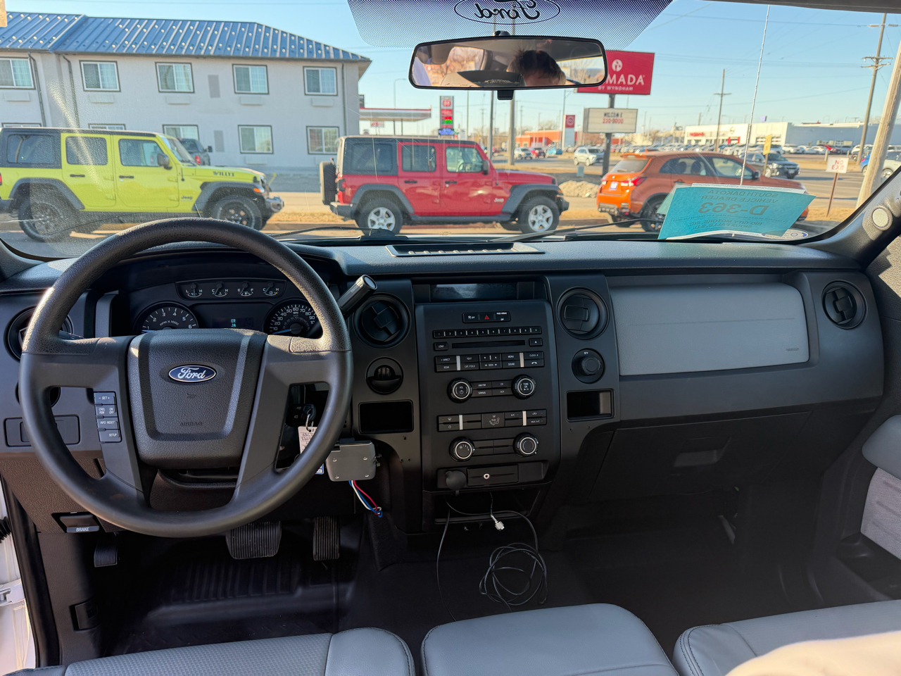 Ford F-150 2WD SuperCab 145" XL 2014