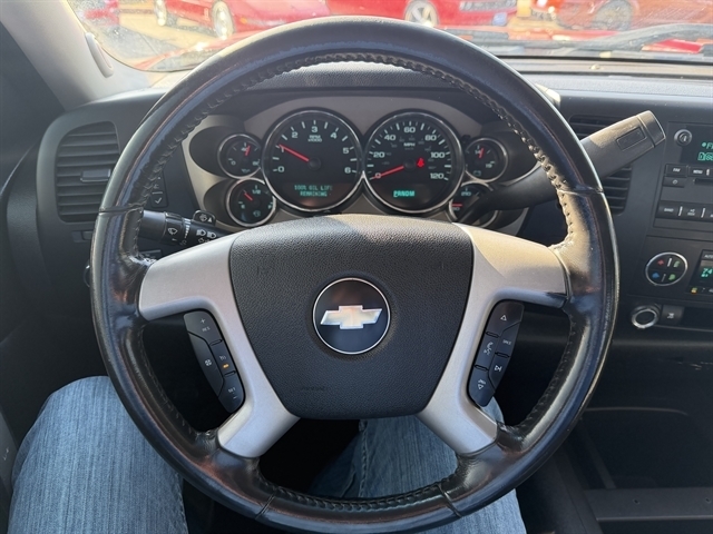 Chevrolet Silverado 1500 4WD Crew Cab 143.5" LT 2009 Chevrolet Silverado 1500 4WD Crew Cab 143.5" LT 2009