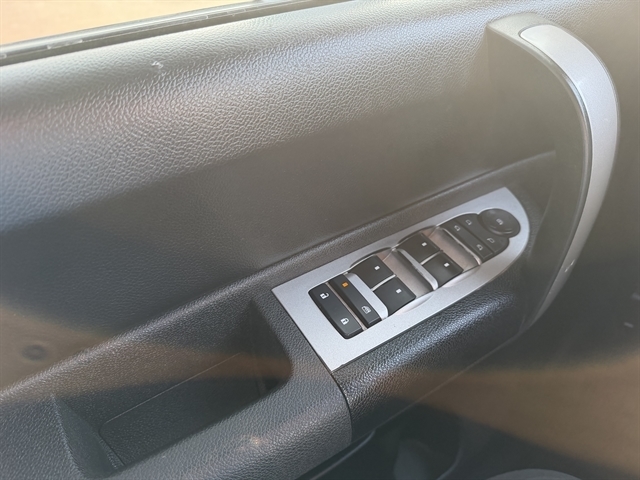 Chevrolet Silverado 1500 4WD Crew Cab 143.5" LT 2009 Chevrolet Silverado 1500 4WD Crew Cab 143.5" LT 2009