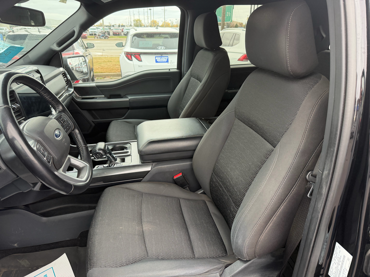 Ford F-150 XLT SuperCrew 5.5-ft. Bed 4WD 2022 Ford F-150 XLT SuperCrew 5.5-ft. Bed 4WD 2022