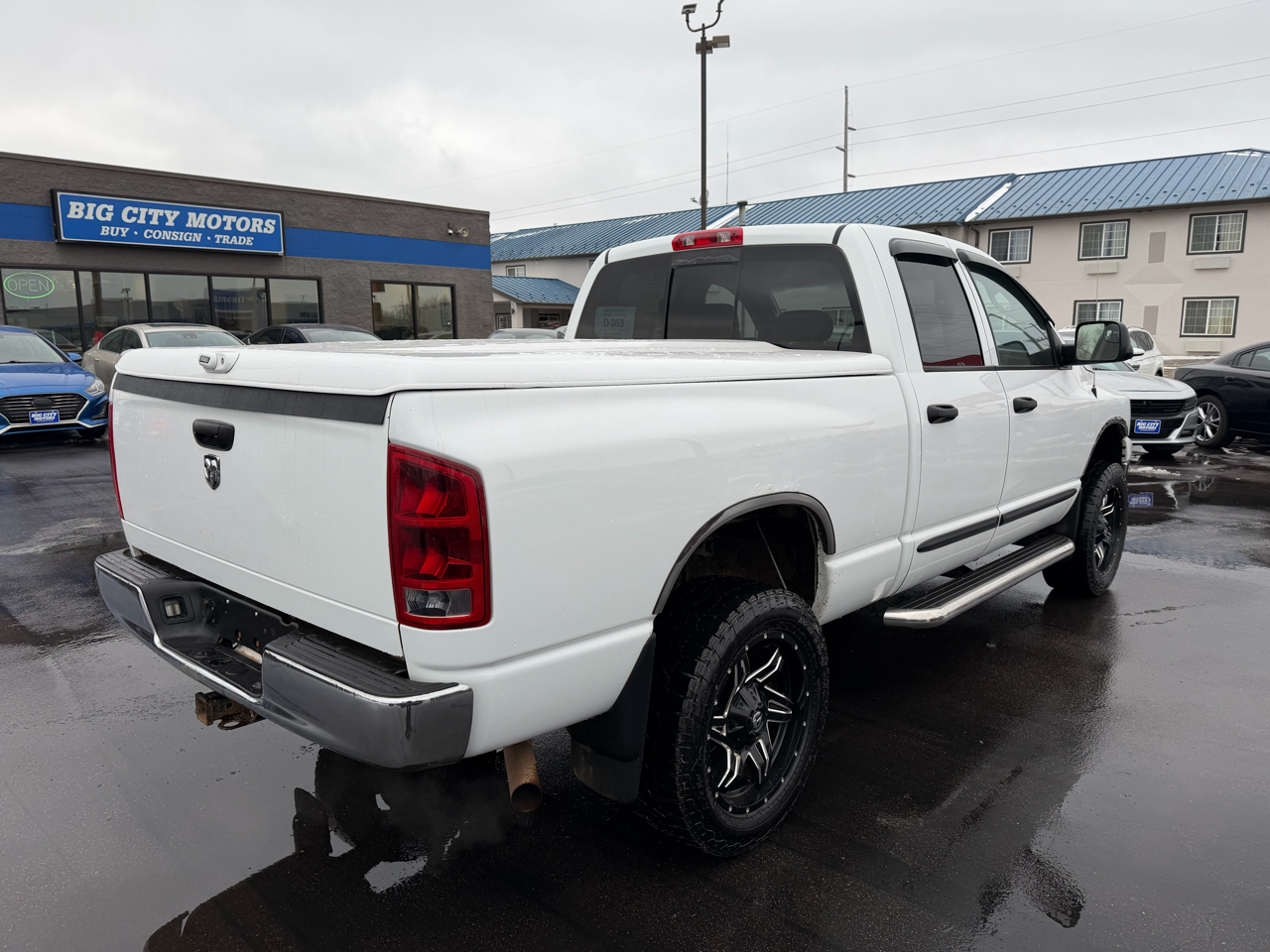 Dodge Ram 2500 4dr Quad Cab 140.5 4WD SLT 2006
