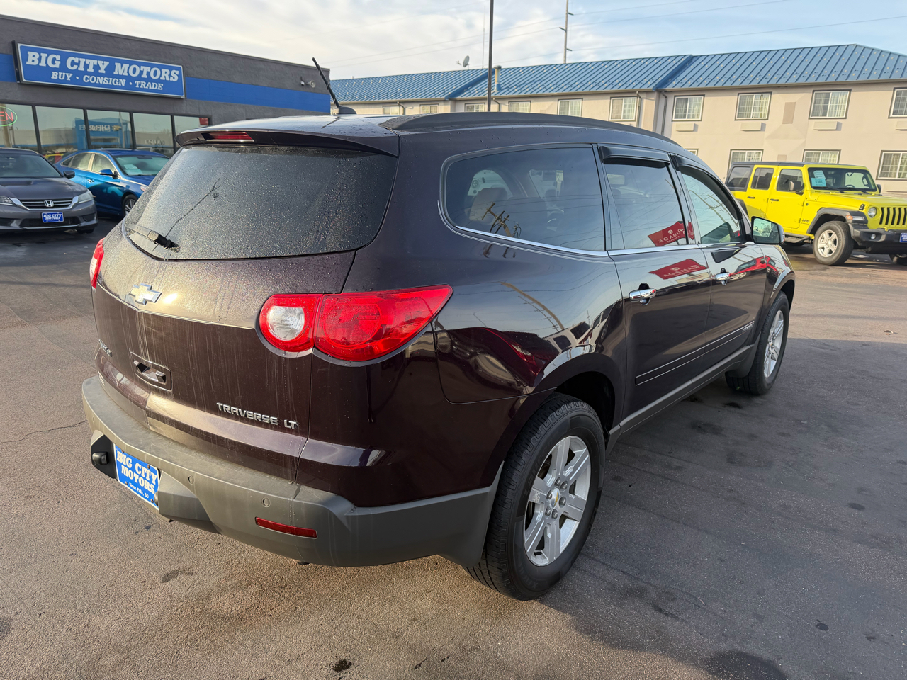 Chevrolet Traverse FWD 4dr LT w/2LT 2009