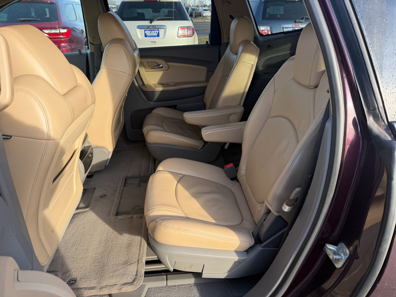 Chevrolet Traverse FWD 4dr LT w/2LT 2009