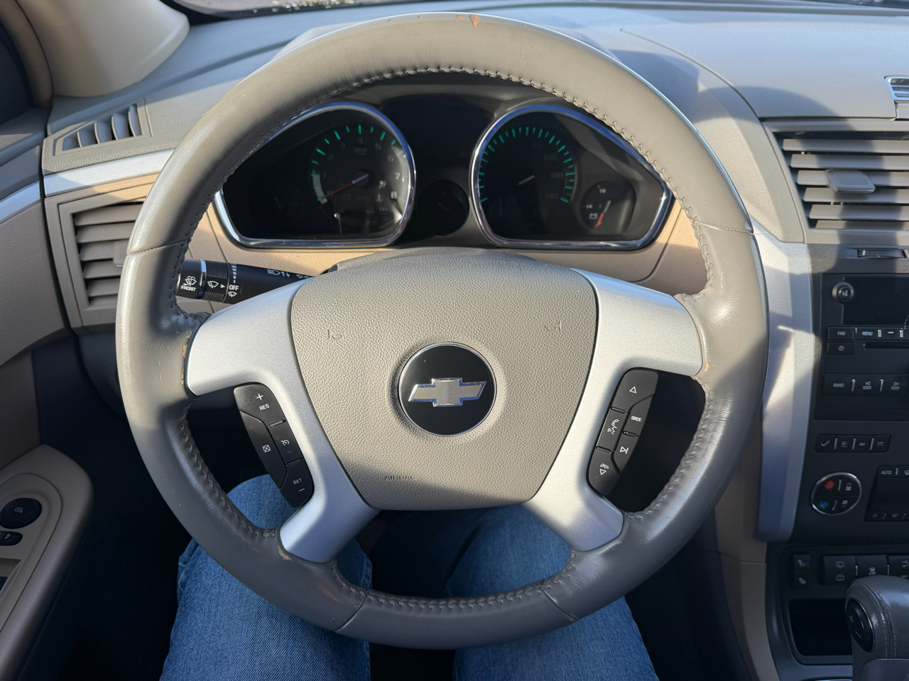 Chevrolet Traverse FWD 4dr LT w/2LT 2009