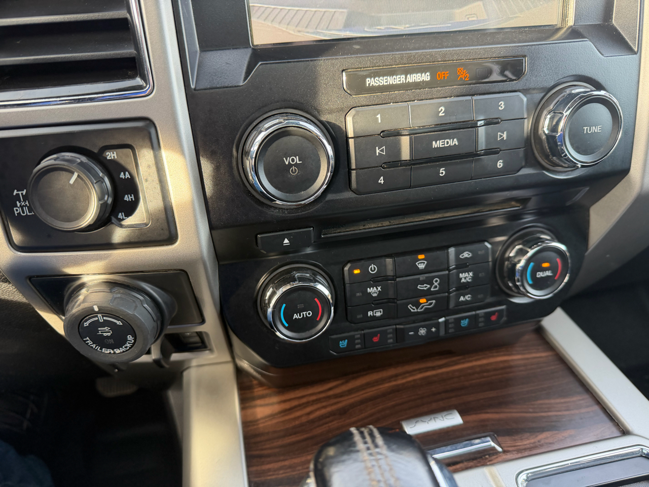 Ford F-150 King Ranch 4WD SuperCrew 5.5' Box 2017