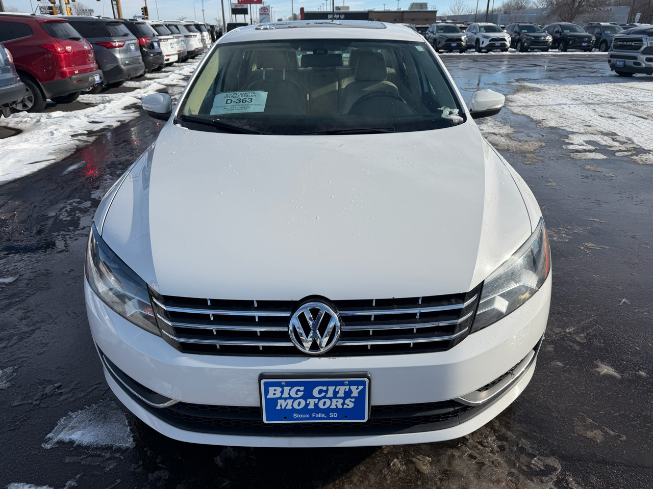 Volkswagen Passat 4dr Sdn 2.5L Auto SEL Premium 2013