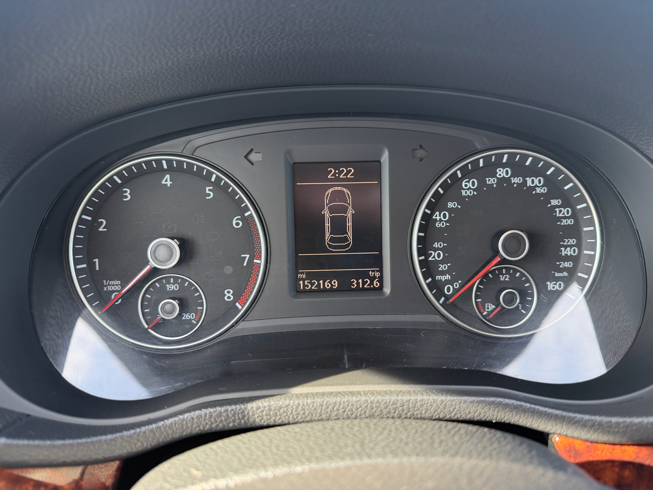 Volkswagen Passat 4dr Sdn 2.5L Auto SEL Premium 2013