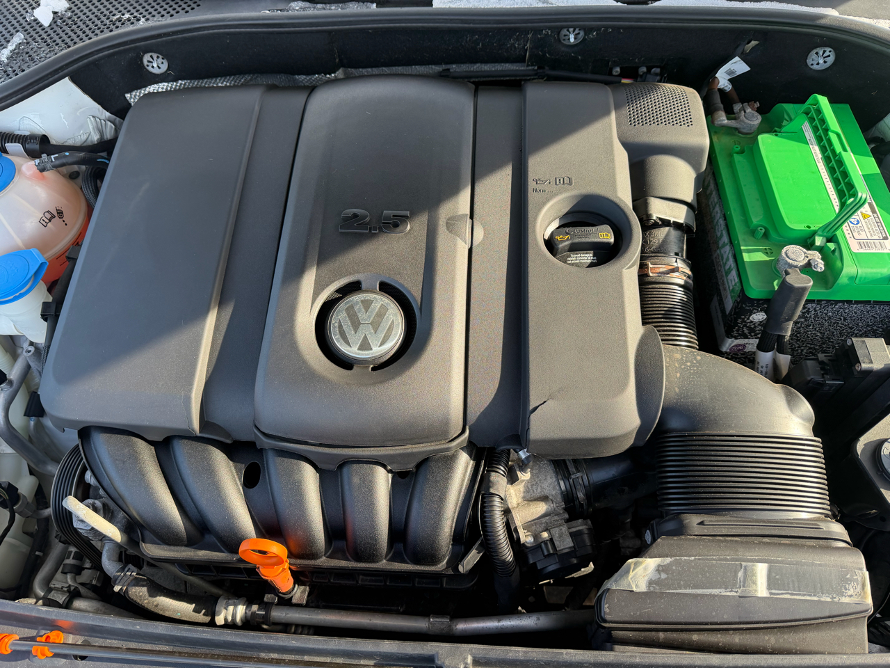 Volkswagen Passat 4dr Sdn 2.5L Auto SEL Premium 2013