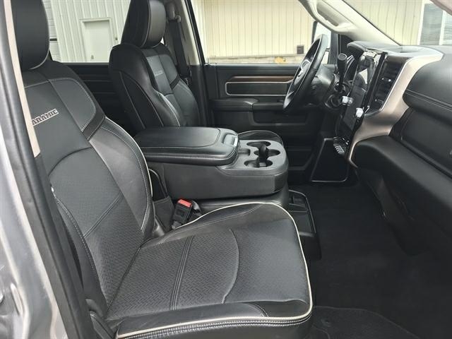 RAM 2500 Laramie 4x4 Crew Cab 6'4" Box 2024