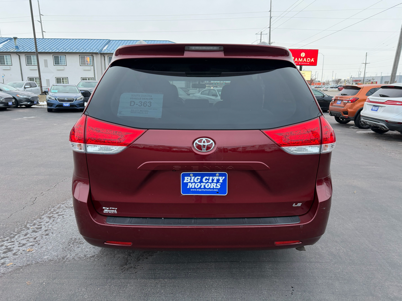 Toyota Sienna 5dr 7-Pass Van V6 LE AAS FWD (Natl) 2014