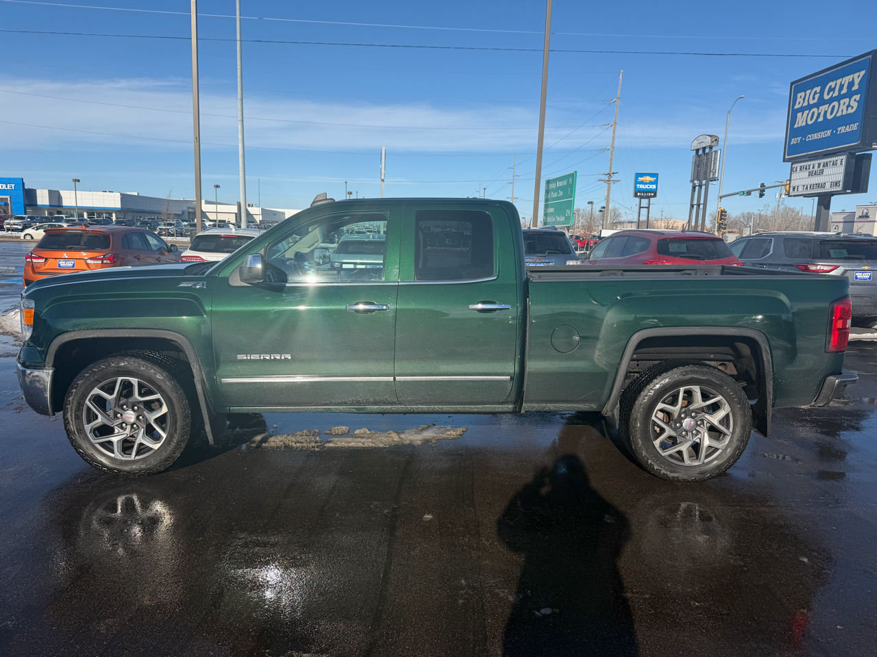 GMC Sierra 1500 4WD Double Cab 143.5" SLT 2015
