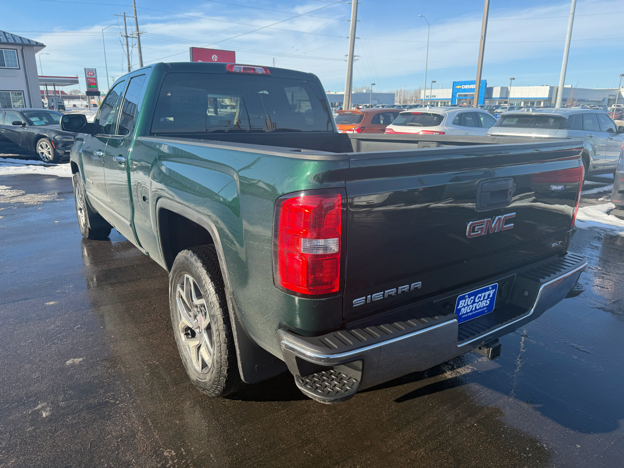 GMC Sierra 1500 4WD Double Cab 143.5" SLT 2015