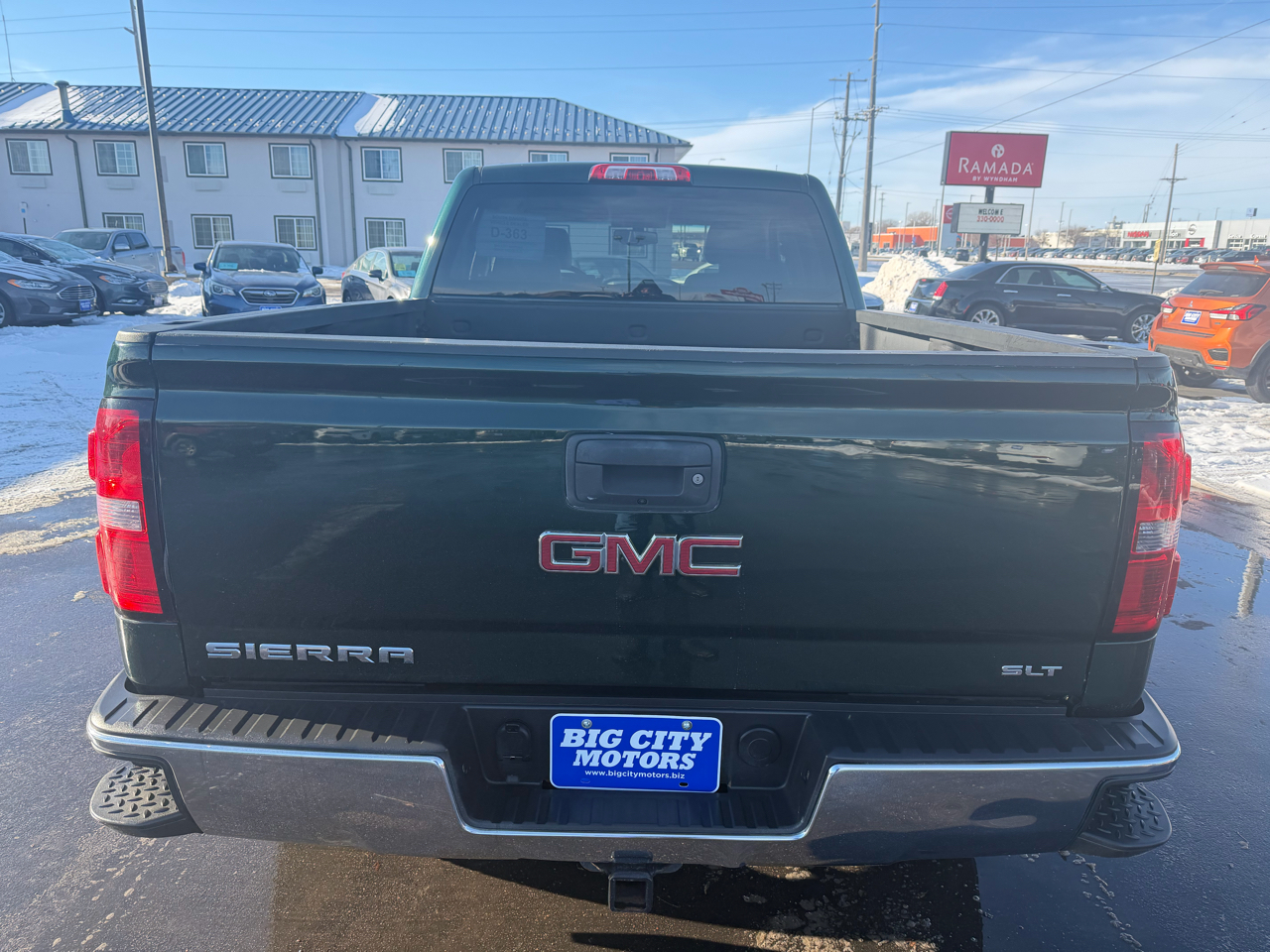 GMC Sierra 1500 4WD Double Cab 143.5" SLT 2015
