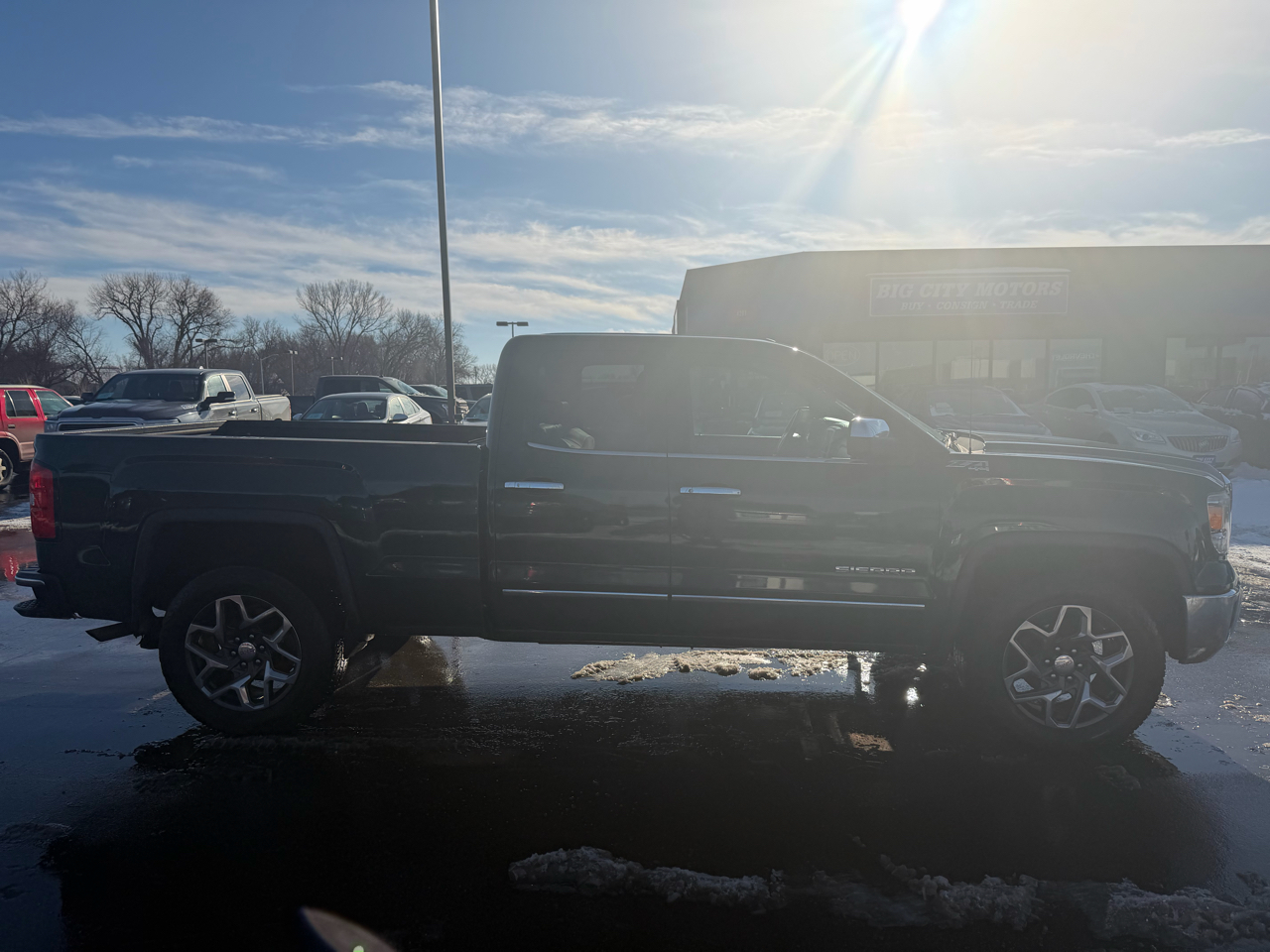 GMC Sierra 1500 4WD Double Cab 143.5" SLT 2015