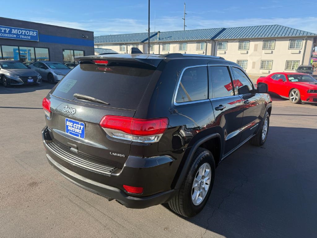 2015 Jeep Grand Cherokee Laredo photo 4