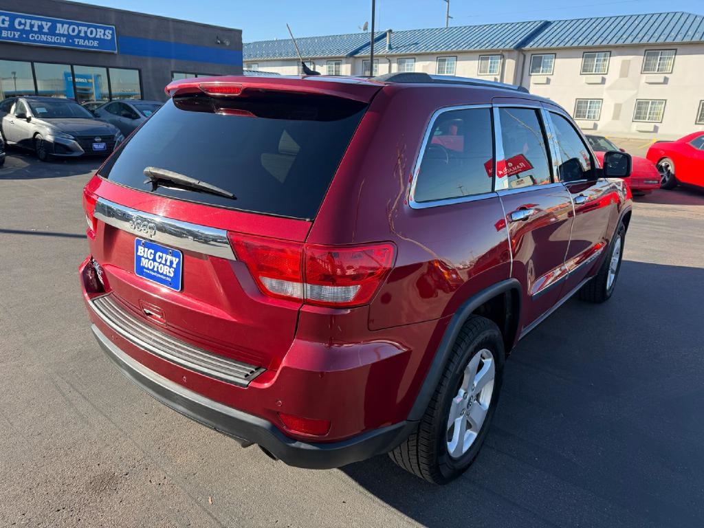 2012 Jeep Grand Cherokee Laredo photo 4