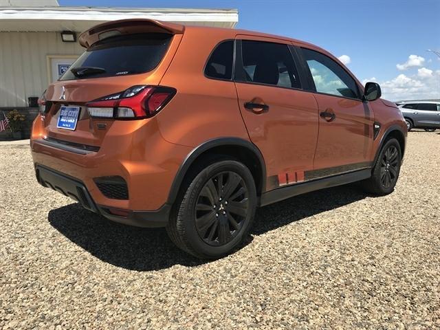 2020 Mitsubishi Outlander Sport ES photo 2