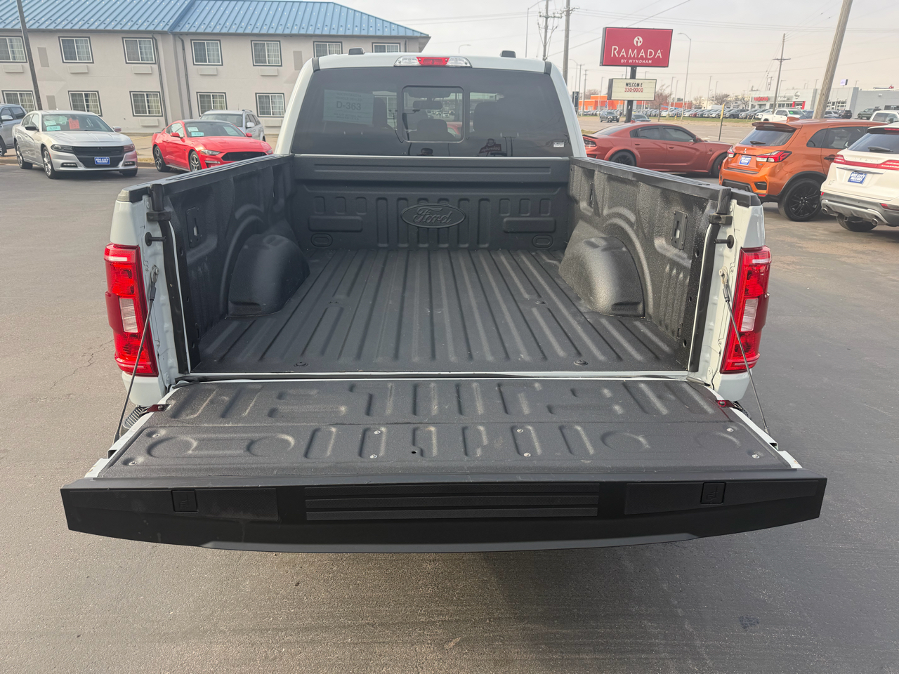 Ford F-150 XLT 4WD SuperCrew 5.5' Box 2023
