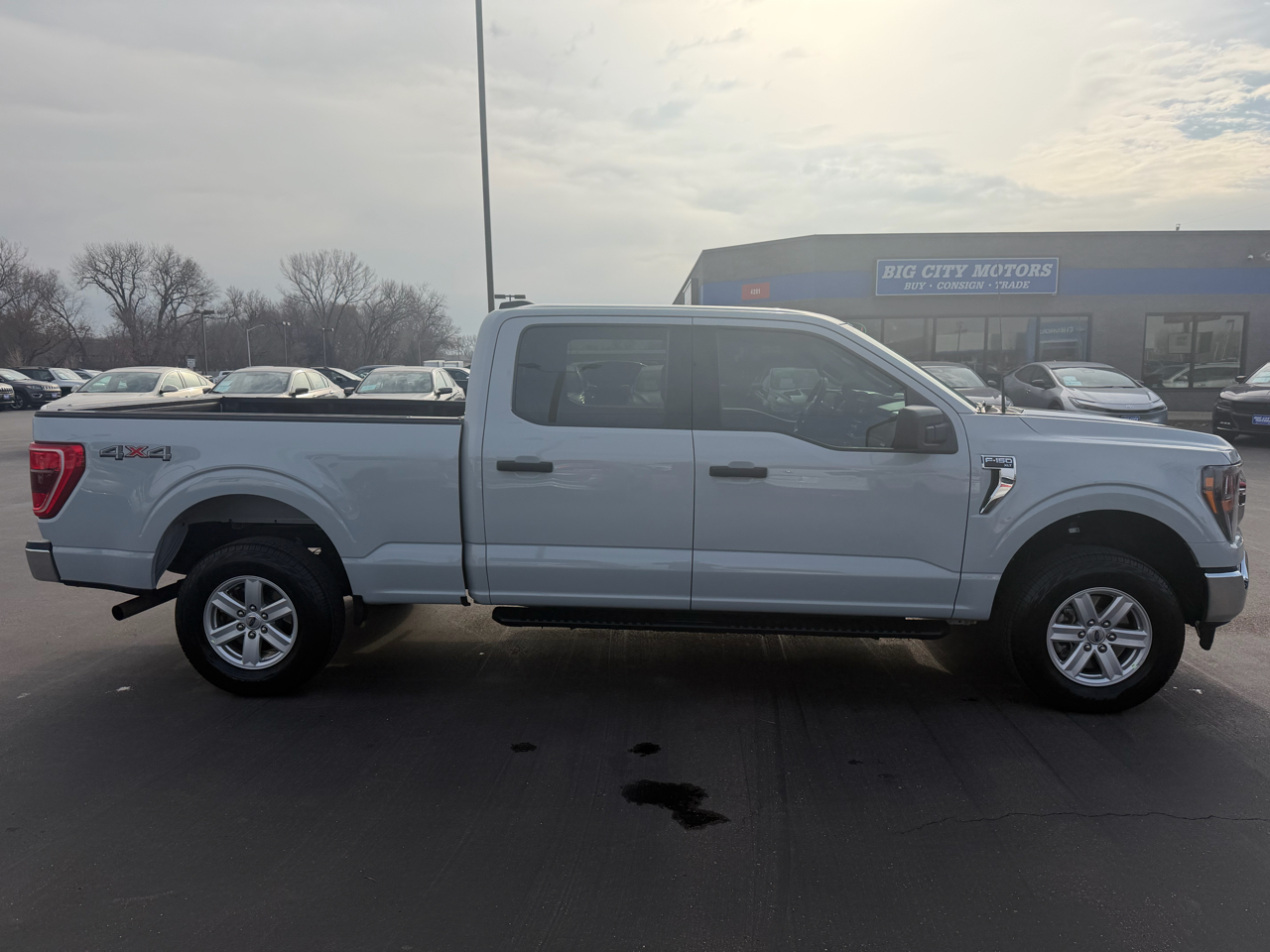 2023 Ford F-150 XLT photo 4
