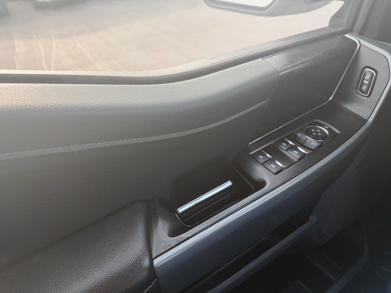 Ford F-150 XLT 4WD SuperCrew 5.5' Box 2023