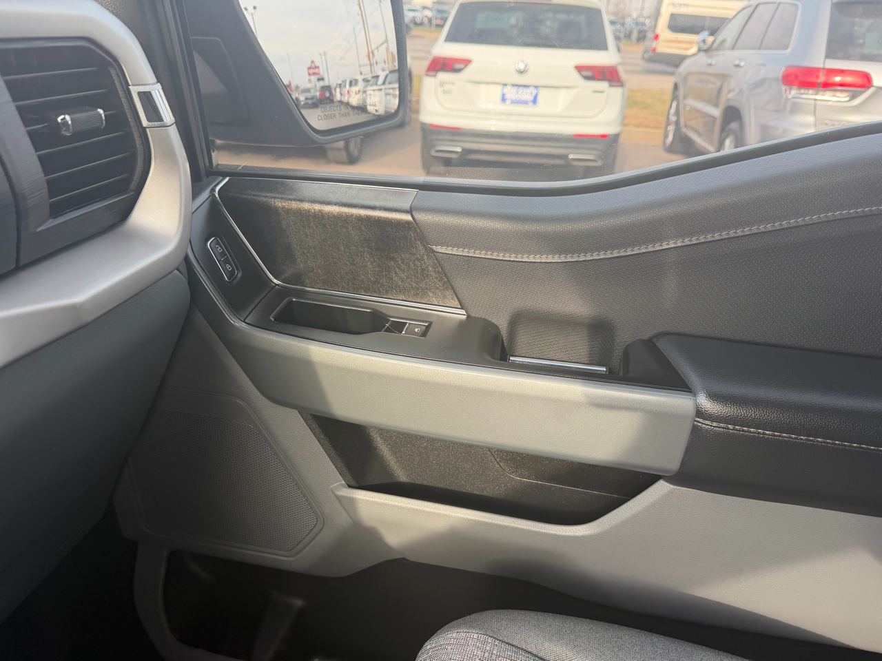 Ford F-150 XLT 4WD SuperCrew 5.5' Box 2023